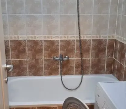 Izdavanje, garsonjera, 26m², Sajmište, Novi Sad - image 13