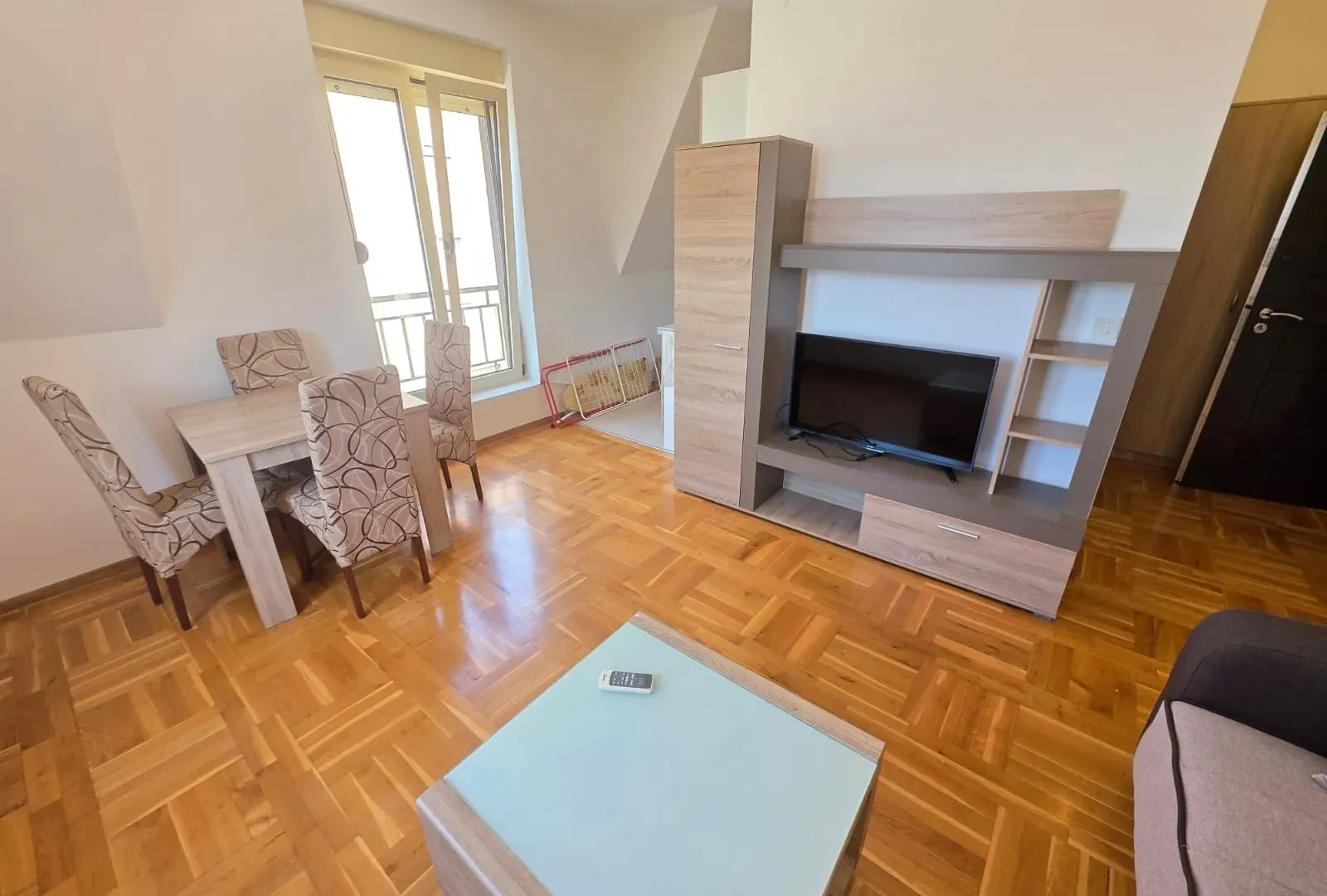 Rent, studio apartment, 27m², Zabjelo, Podgorica