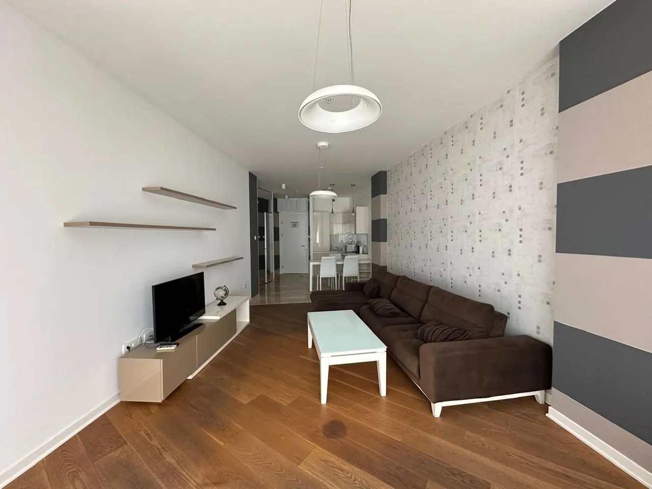Rent, one bedroom apartment, 64m², Centar, Budva