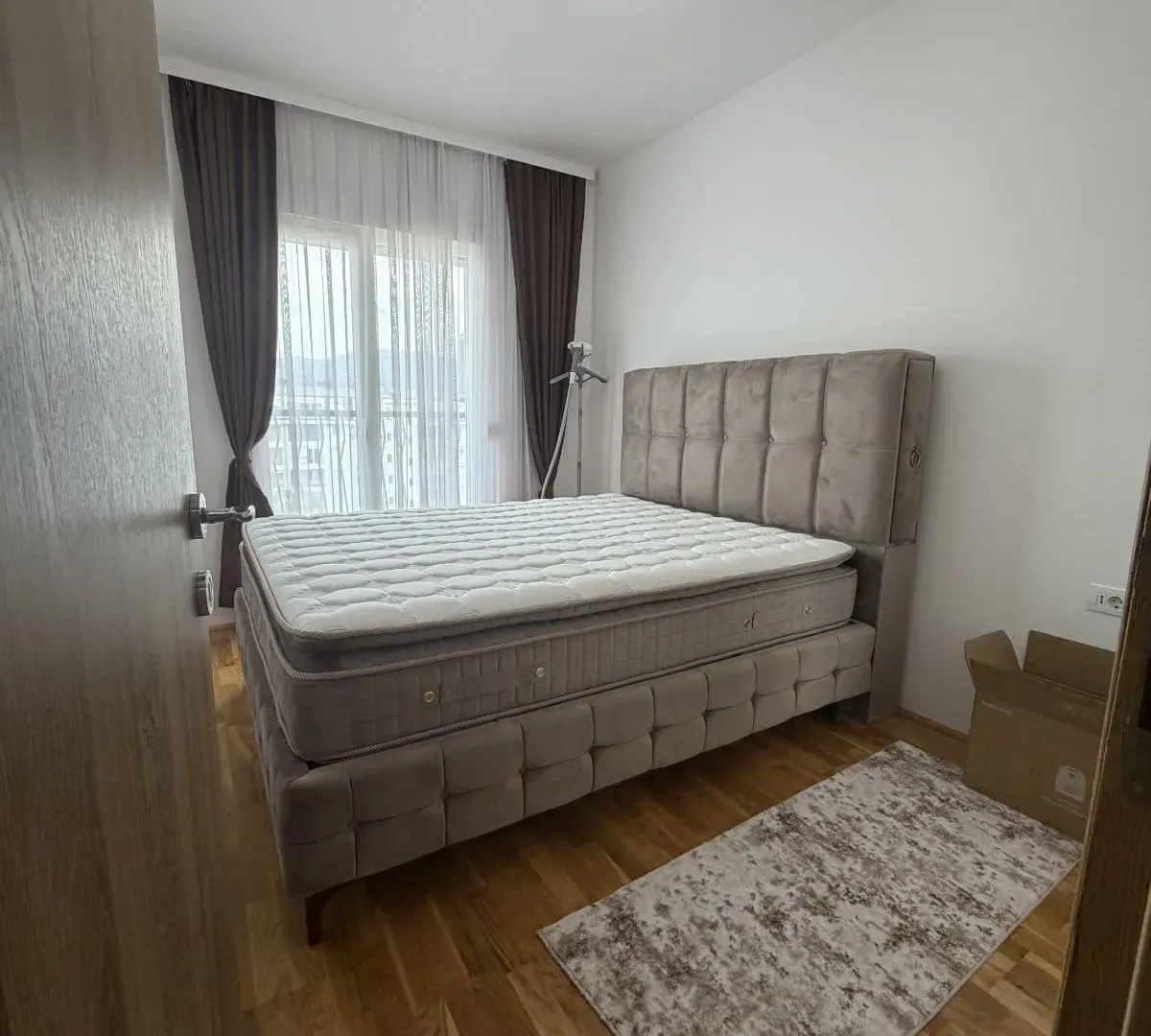 Izdavanje, jednosoban stan, 39m², Stari Aerodrom, Podgorica