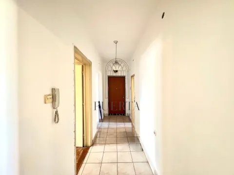 Prodaja, dvosoban stan, 90m², Centar, Podgorica - image 8