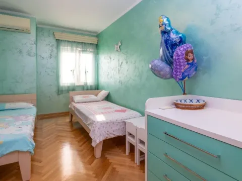 Izdavanje, dvosoban stan, 88m², City Kvart, Podgorica - image 6