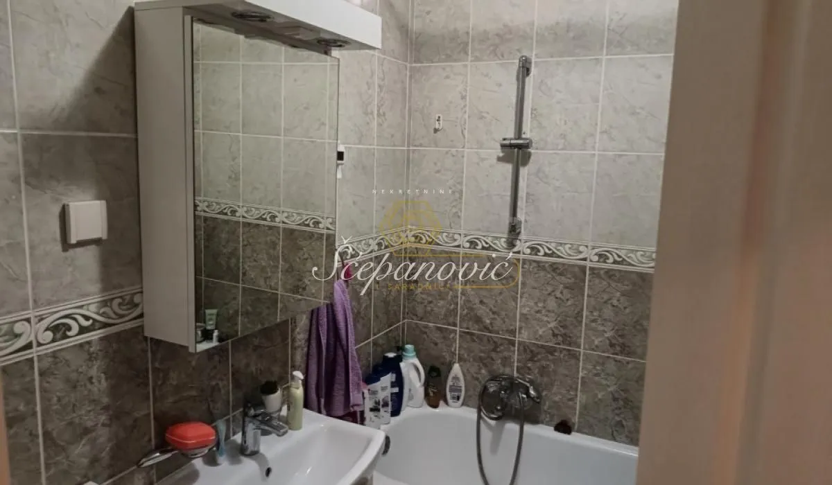 Prodaja, dvosoban stan, 55m², Nova Detelinara, Novi Sad Sve Podlokacije