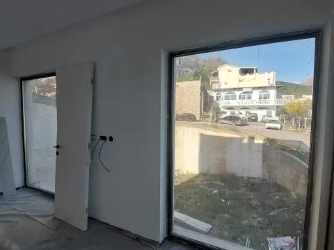 Prodaja, stan, 65m², Komoševina, Budva - image 7