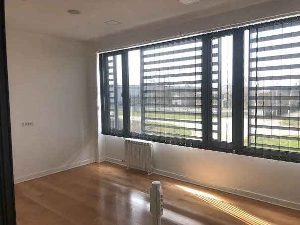 Rent, office space, 3000m², Borča 1, Borča Sve Podlokacije