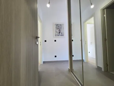 Izdavanje, dvosoban stan, 69m², Krivi Most, Podgorica - image 7