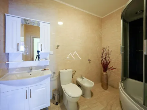 Sale, two bedroom apartment, 242m², Dobra Voda, Budva - image 20