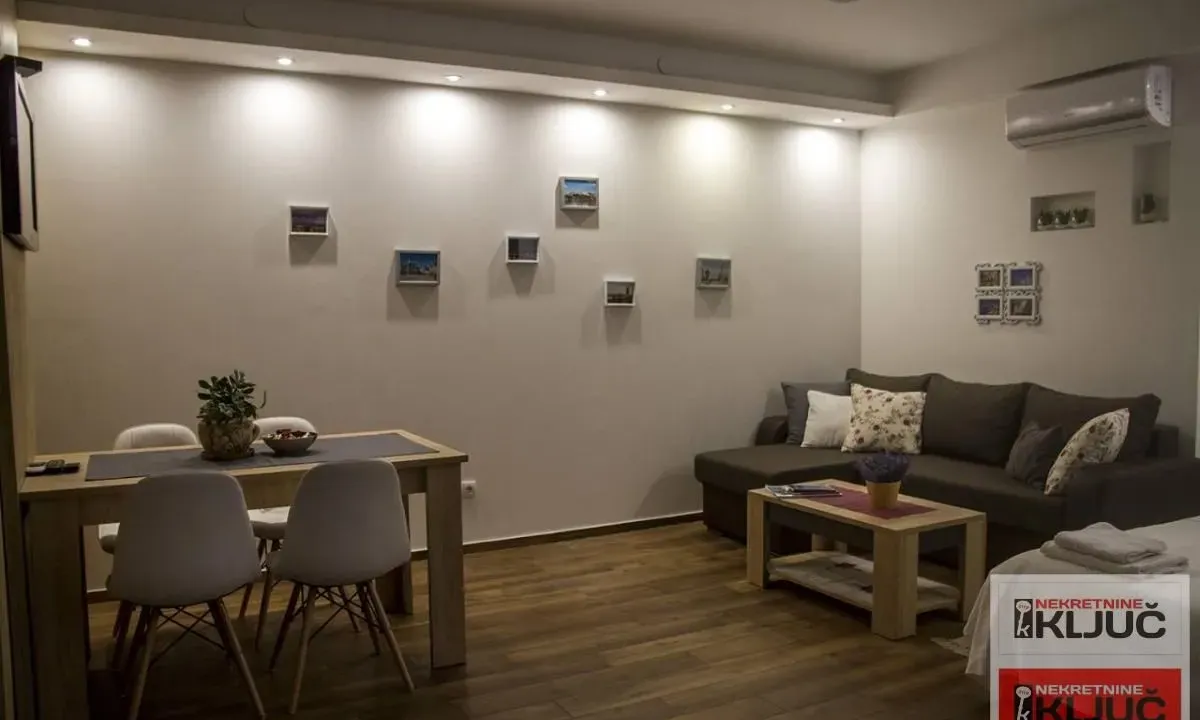 Rent, studio apartment, 35m², Centar, Novi Sad