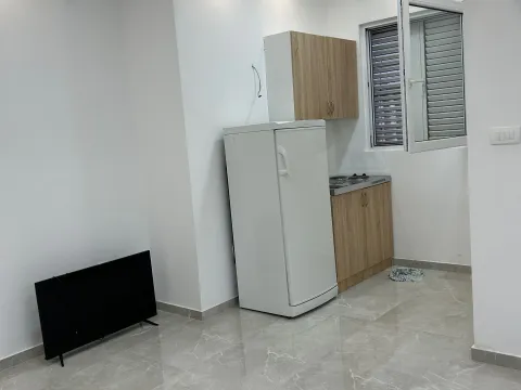 Izdavanje, poslovni prostor, 25m², Babin Do, Budva - image 13