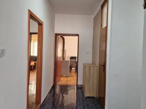 Rent, two bedroom apartment, 80m², Zlatica, Podgorica - image 5