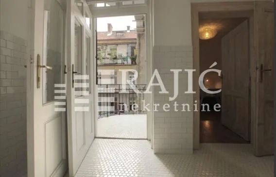 Rent, three bedroom apartment, 96m², Stari Grad, Beograd