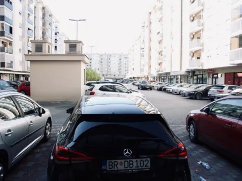 Izdavanje, poslovni prostor, 93m², City Kvart, Podgorica - image 12