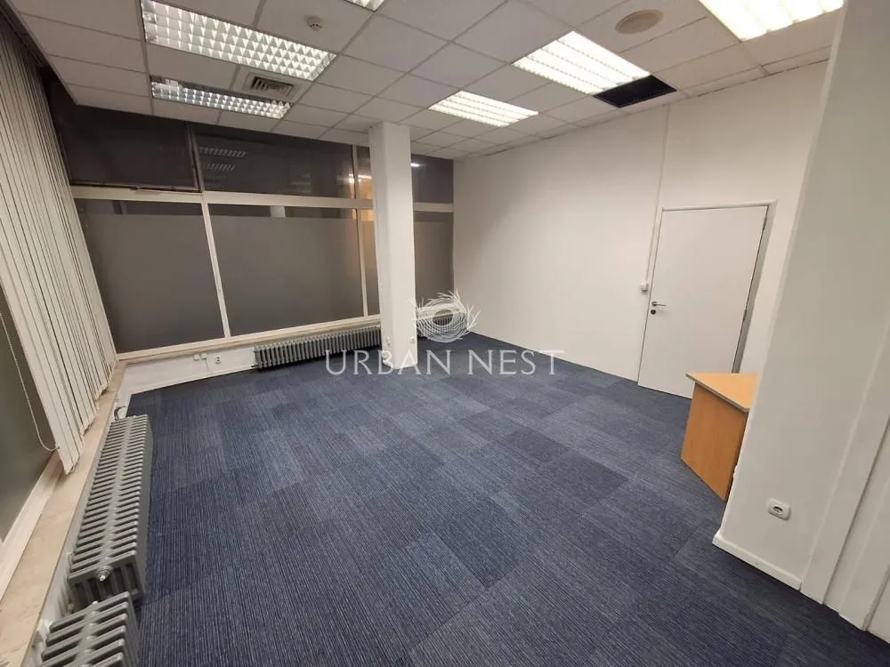 Izdavanje, poslovni prostor, 35m², Južni Bulevar, Vračar Sve Podlokacije