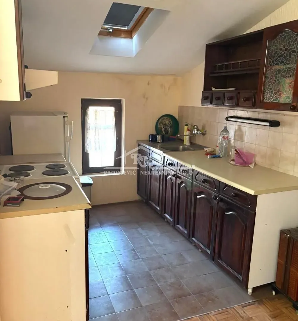 Prodaja, trosoban stan, 88m², Petlovo Brdo, Beograd