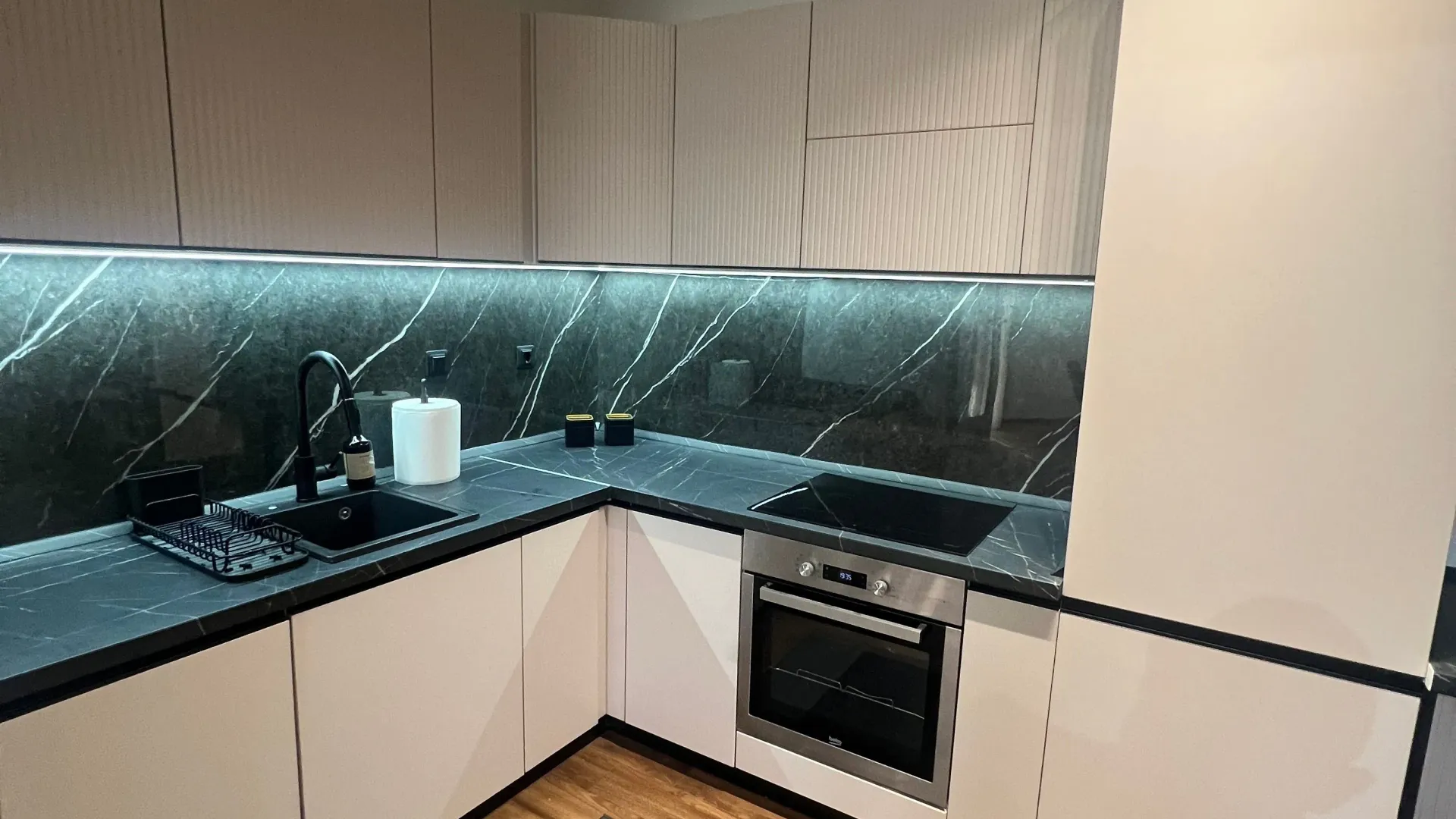 Rent, three bedroom apartment, 100m², Tomba, Bar