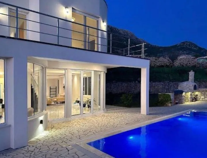 Sale, house, 240m², Dobra Voda, Bar