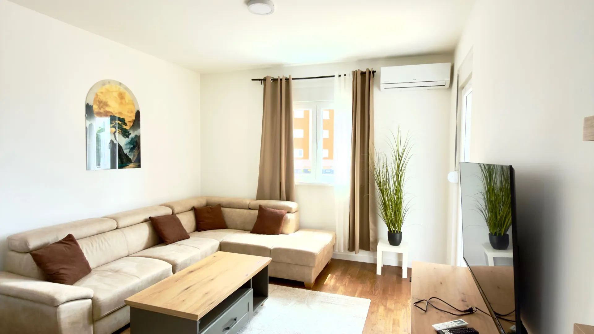 Izdavanje, jednosoban stan, 45m², Stari Aerodrom, Podgorica
