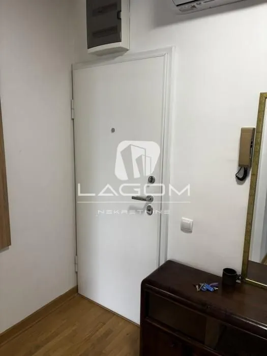 Prodaja, dvosoban stan, 67m², Novi Beograd Blok 71, Novi Beograd Sve Podlokacije