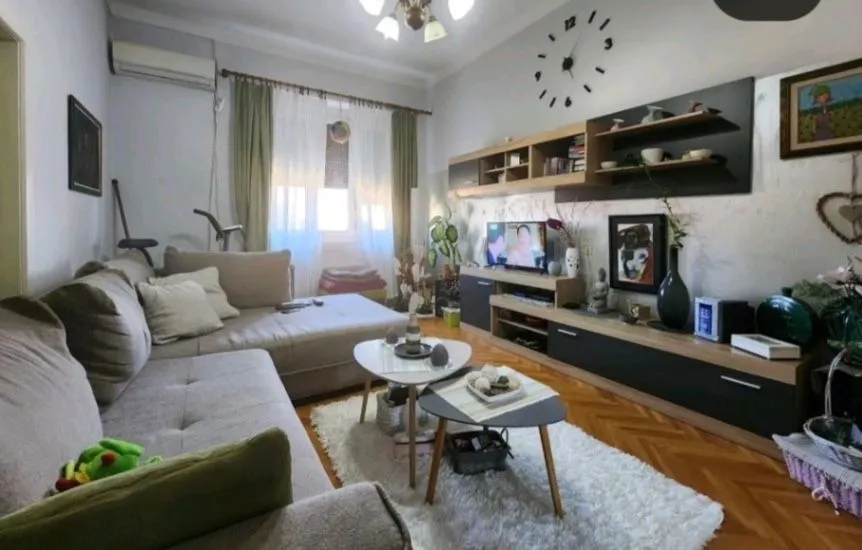 Izdavanje, jednosoban stan, 64m², Centar, Podgorica