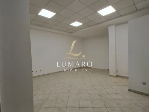 Izdavanje, poslovni prostor, 35m², Podgorica, Crna Gora - image 2