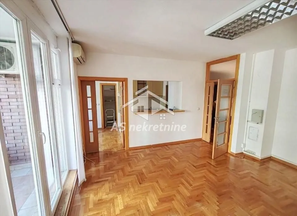 Rent, three bedroom apartment, 75m², Novi Beograd Sve Podlokacije, Beograd