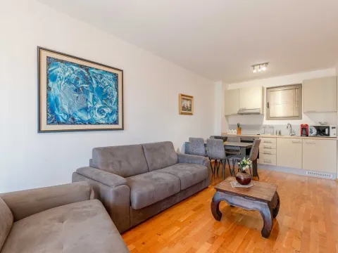 Sale, one bedroom apartment, 47m², Pržno, Budva - image 9