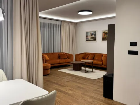 Izdavanje, kuća, 225m², Gornja Gorica, Podgorica - image 12