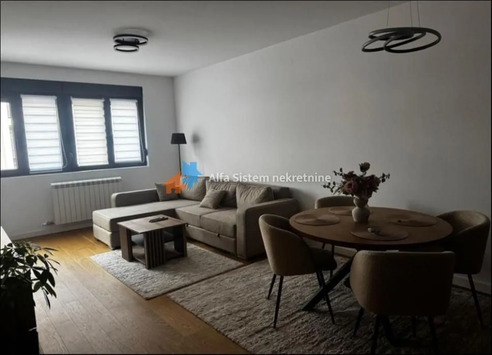 Izdavanje, trosoban stan, 76m², Skojevsko Naselje, Beograd