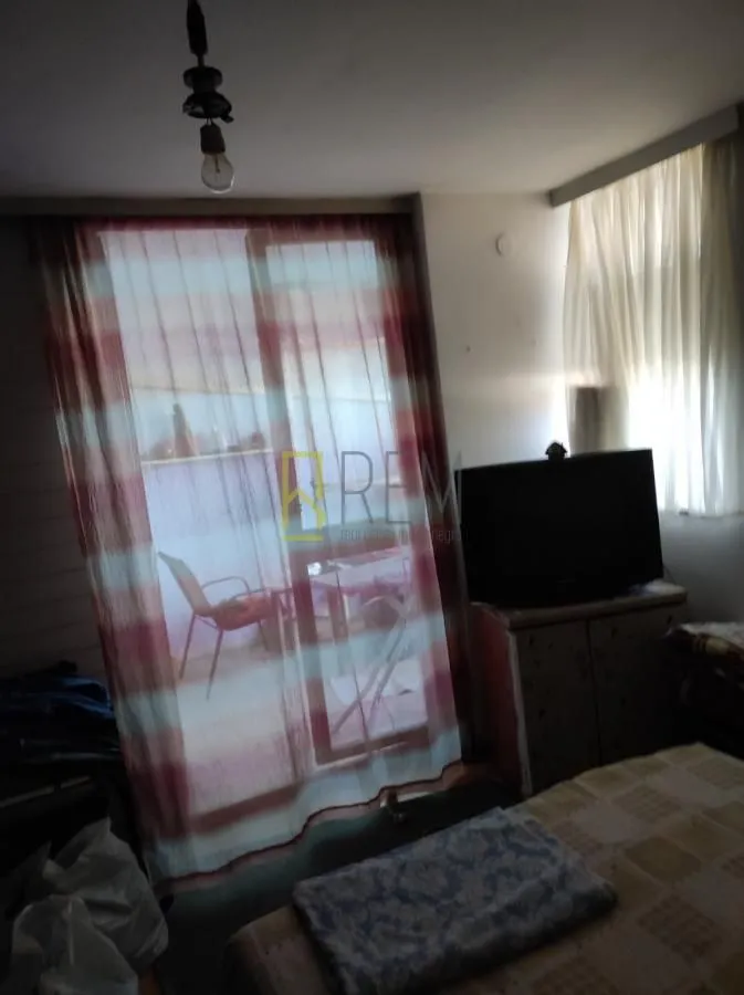 Prodaja, trosoban stan, 100m², Blok 5, Podgorica