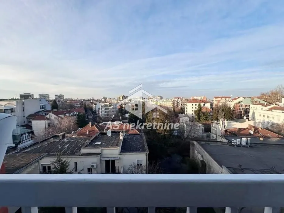 Izdavanje, trosoban stan, 87m², Čubura, Beograd