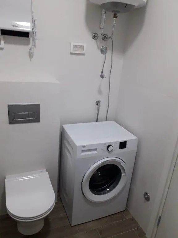 Izdavanje, jednosoban stan, 45m², Podgorica, Crna Gora