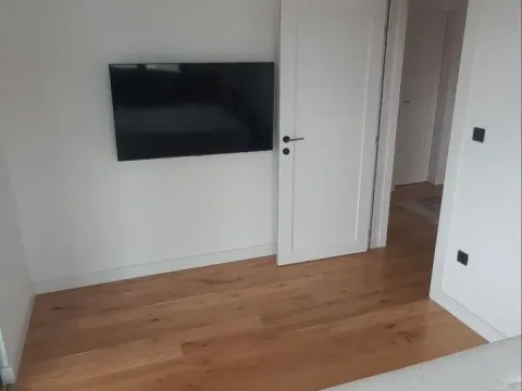 Izdavanje, kuća, 180m², Gornja Gorica, Podgorica - image 16
