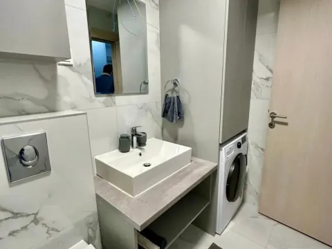 Prodaja, jednosoban stan, 49m², Stara Varoš, Podgorica - image 5