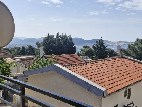 Kuća in Zeleni Pojas