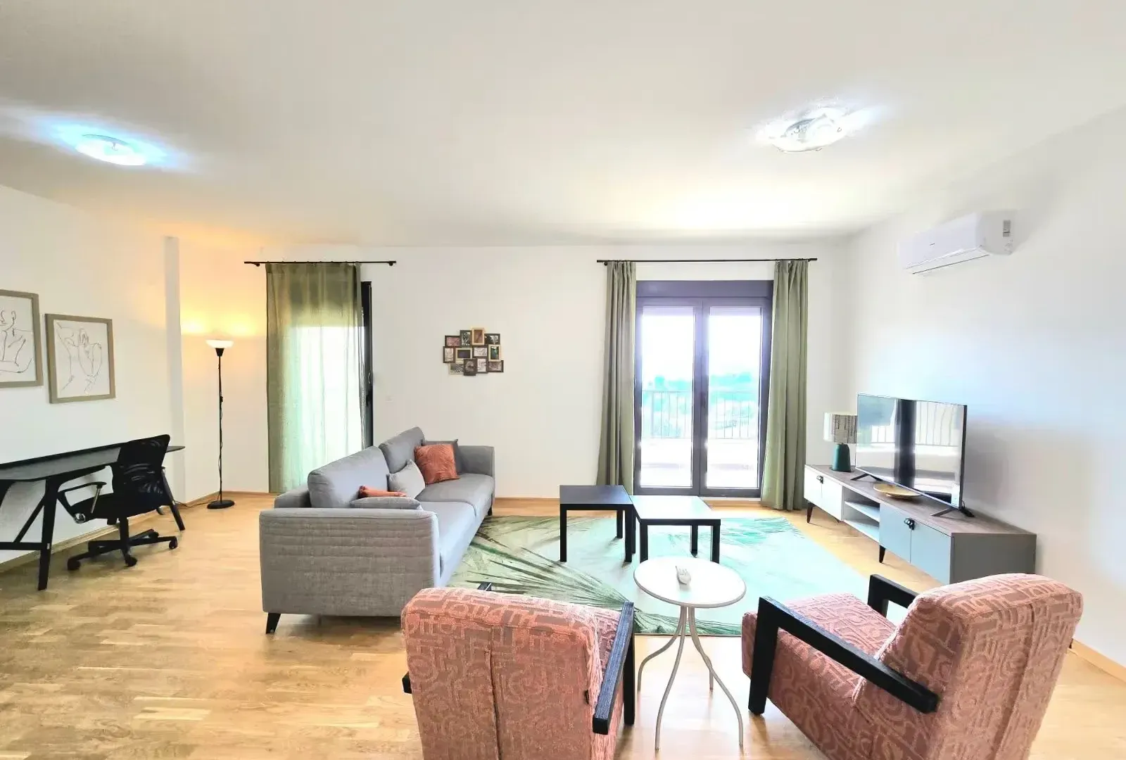 Rent, apartment, 72m², Tivat, Crna Gora