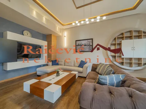 Rent, three bedroom apartment, 120m², Kalenić Pijaca, Vračar Sve Podlokacije - image 3