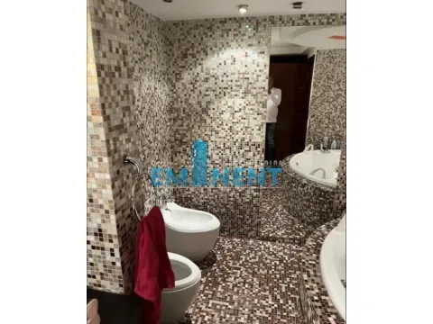 Prodaja, četvorosoban stan, 164m², Kalenić Pijaca, Vračar Sve Podlokacije - image 18