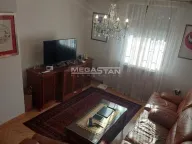 Izdavanje, kuća, 123m², Ledine, Beograd - image 1