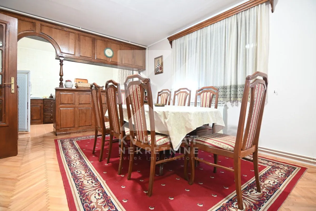 Prodaja, kuća, 240m², Zabjelo, Podgorica