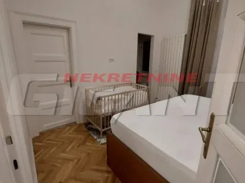 Izdavanje, trosoban stan, 86m², Kalenić Pijaca, Vračar Sve Podlokacije - image 2