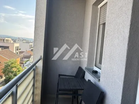 Izdavanje, četvorosoban stan, 82m², Bulevar Evrope, Novi Sad Sve Podlokacije - image 11