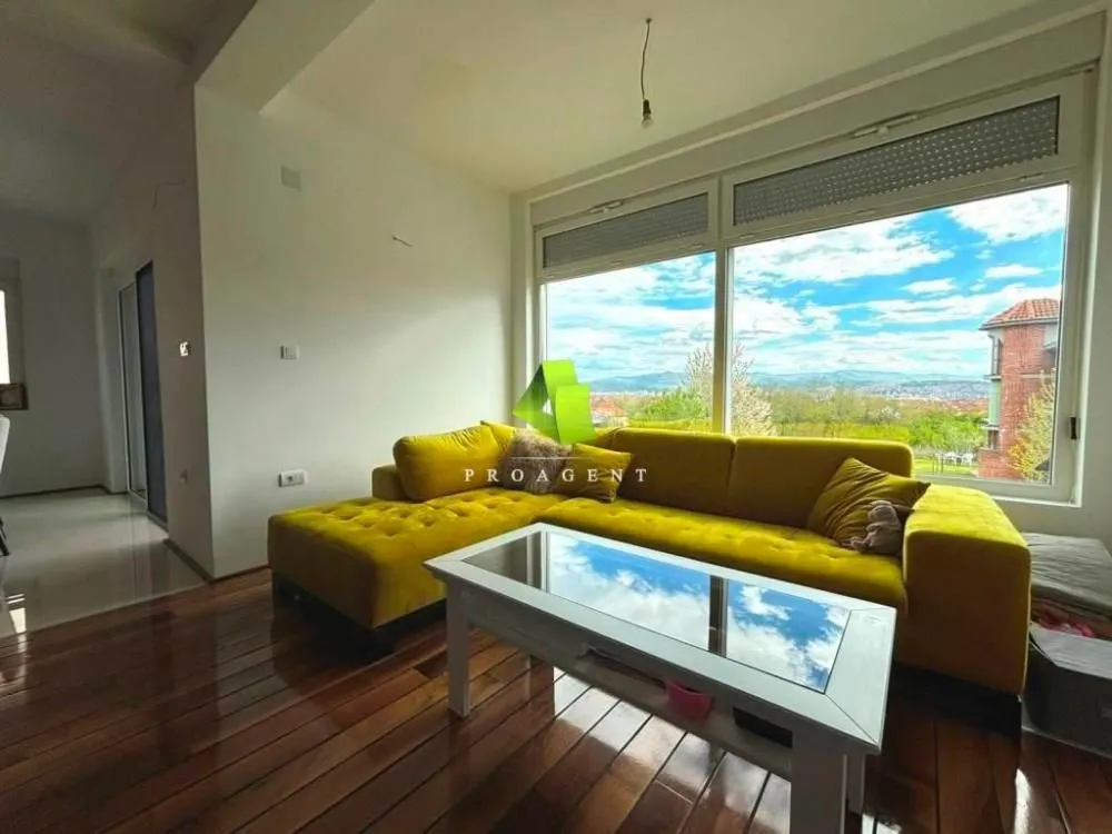 Sale, house, 220m², Crveni Krst, Niš