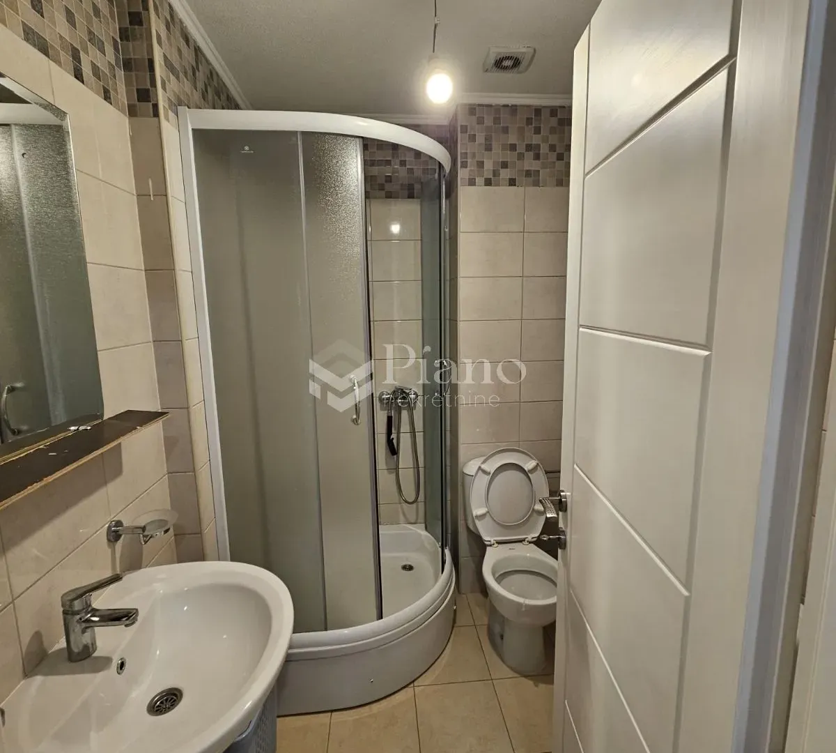Rent, one bedroom apartment, 42m², Stari Aerodrom, Podgorica