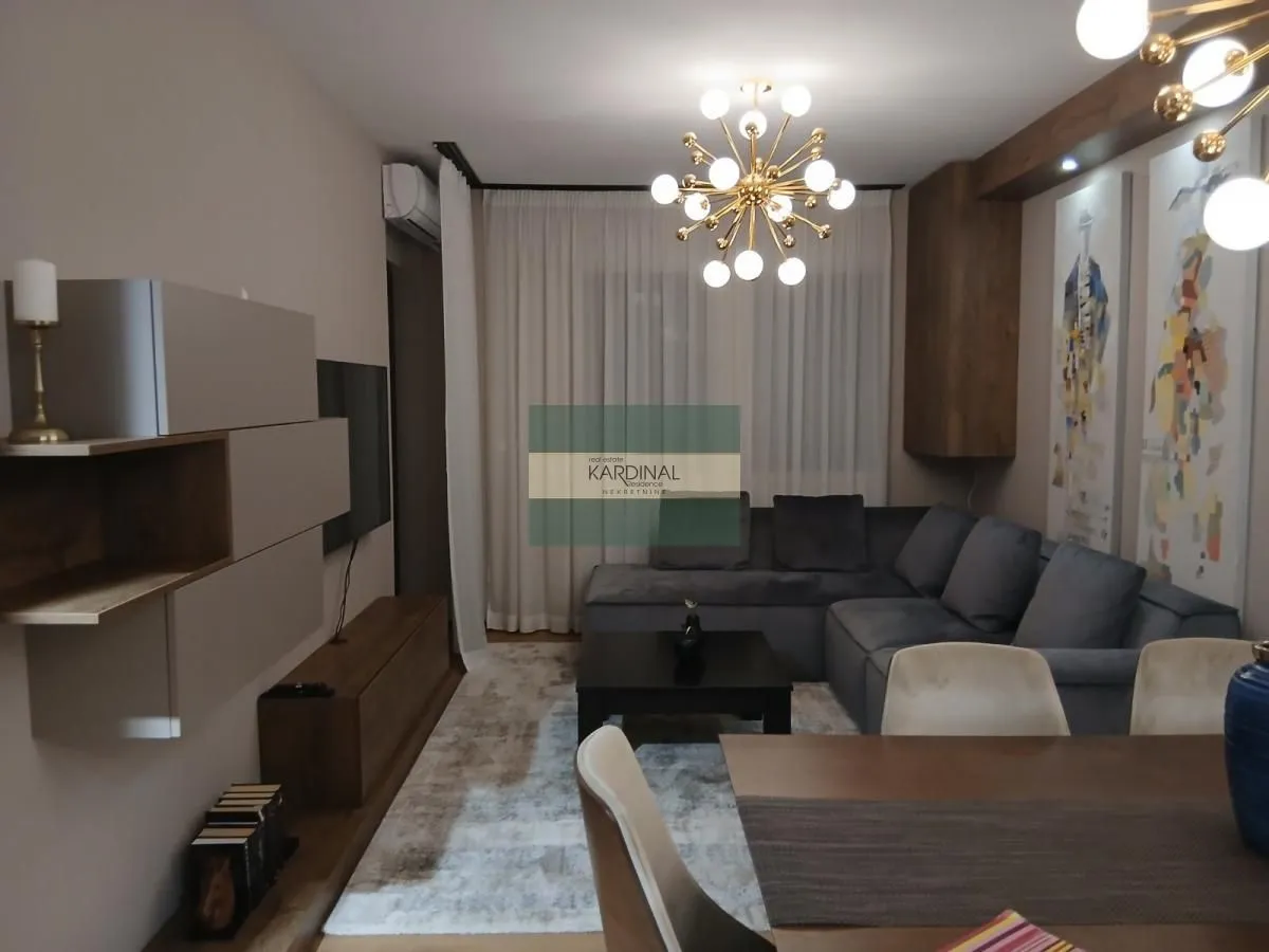 Prodaja, trosoban stan, 75m², Erdoglija, Kragujevac