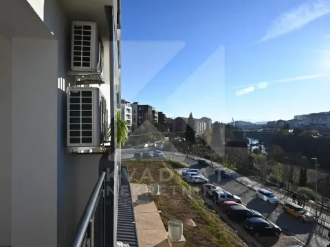 Izdavanje, dvosoban stan, 64m², Zagorič, Podgorica - image 16