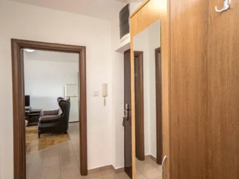 Rent, two bedroom apartment, 60m², City Kvart, Podgorica - image 10