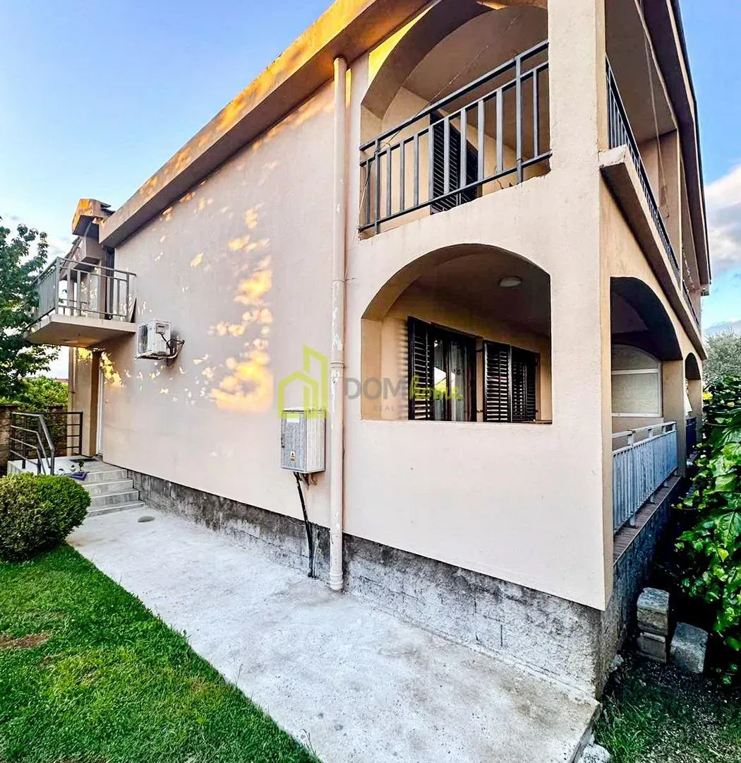 Rent, house, 160m², Gornja Gorica, Podgorica