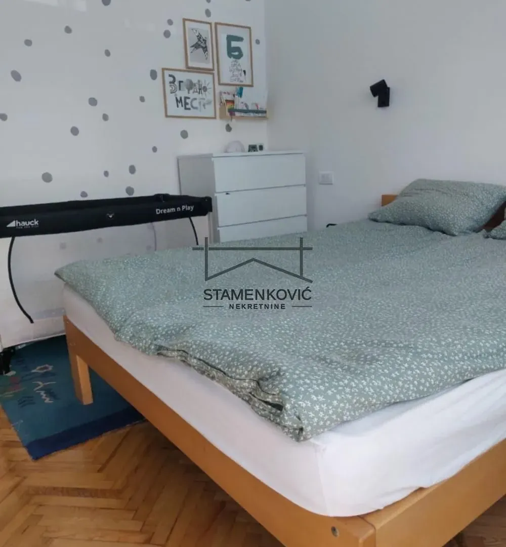 Prodaja, kuća, 360m², Veternik, Novi Sad Sve Podlokacije