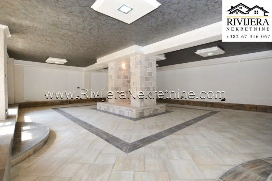 Sale, office space, 102m², Centar, Herceg Novi