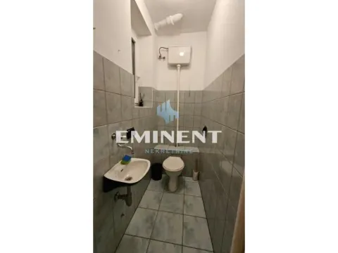 Izdavanje, poslovni prostor, 104m², Cvetni Trg, Vračar Sve Podlokacije - image 13